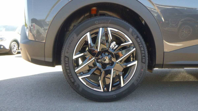 PEUGEOT 3008 HYBRID 145 E-DCS6 GT