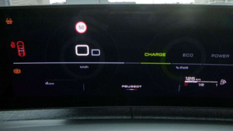 PEUGEOT 3008 HYBRID 145 E-DCS6 GT