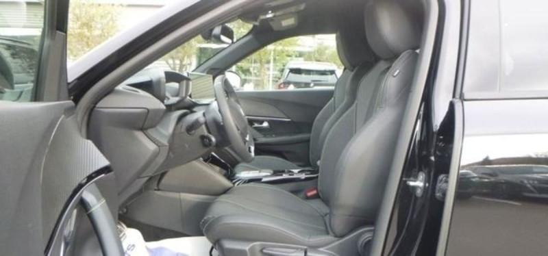 PEUGEOT 2008 HYBRID 145 E-DCS6 GT
