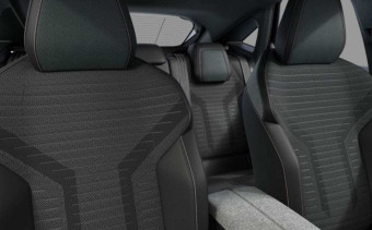 PEUGEOT 3008 HYBRID 145 E-DCS6 ALLURE