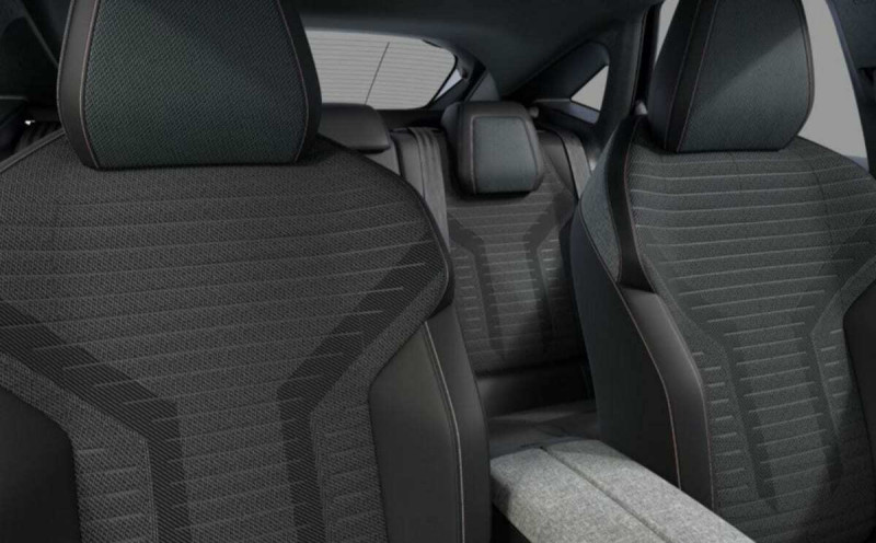 PEUGEOT 3008 HYBRID 145 E-DCS6 ALLURE